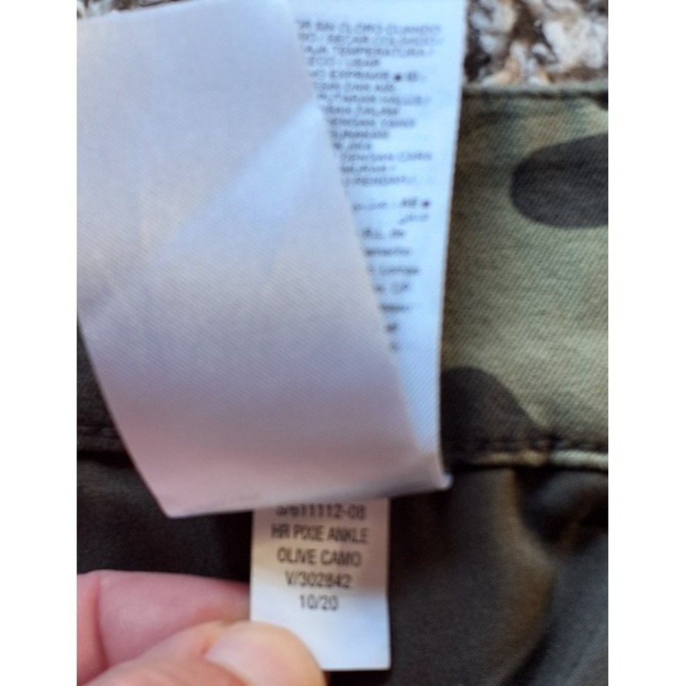 Old Navy Pixie High Rise Camo Ankle Pants Women's 14 Secret Slim Pockets Stretch - Picture 7 of 7